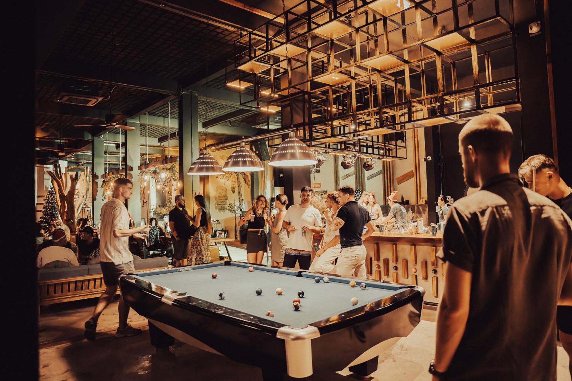 9Station Hostel & Bar Дуонг-Донг Экстерьер фото