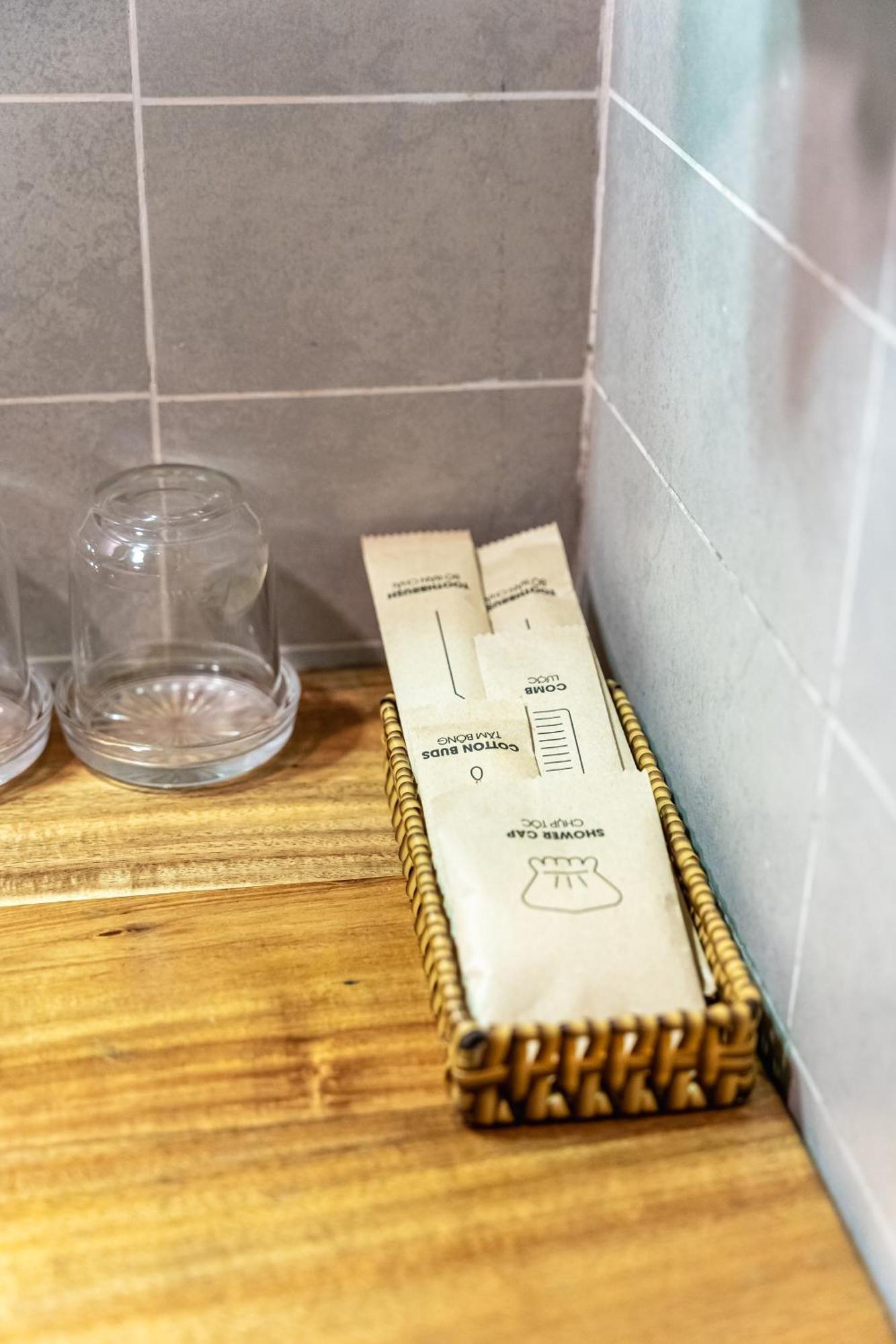 9Station Hostel & Bar Дуонг-Донг Экстерьер фото