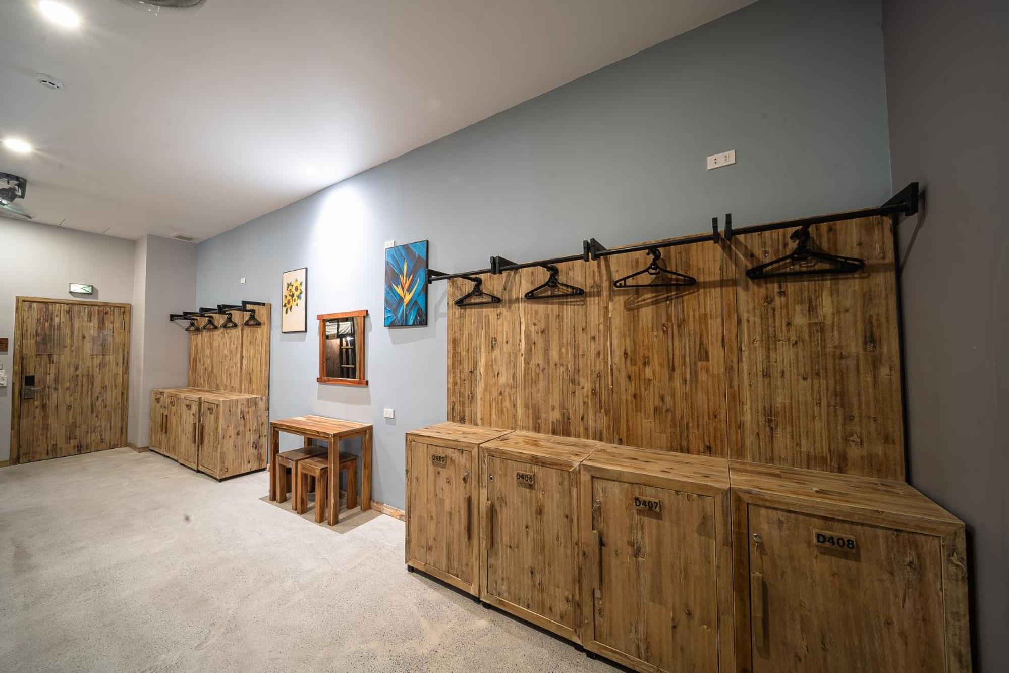 9Station Hostel & Bar Дуонг-Донг Экстерьер фото
