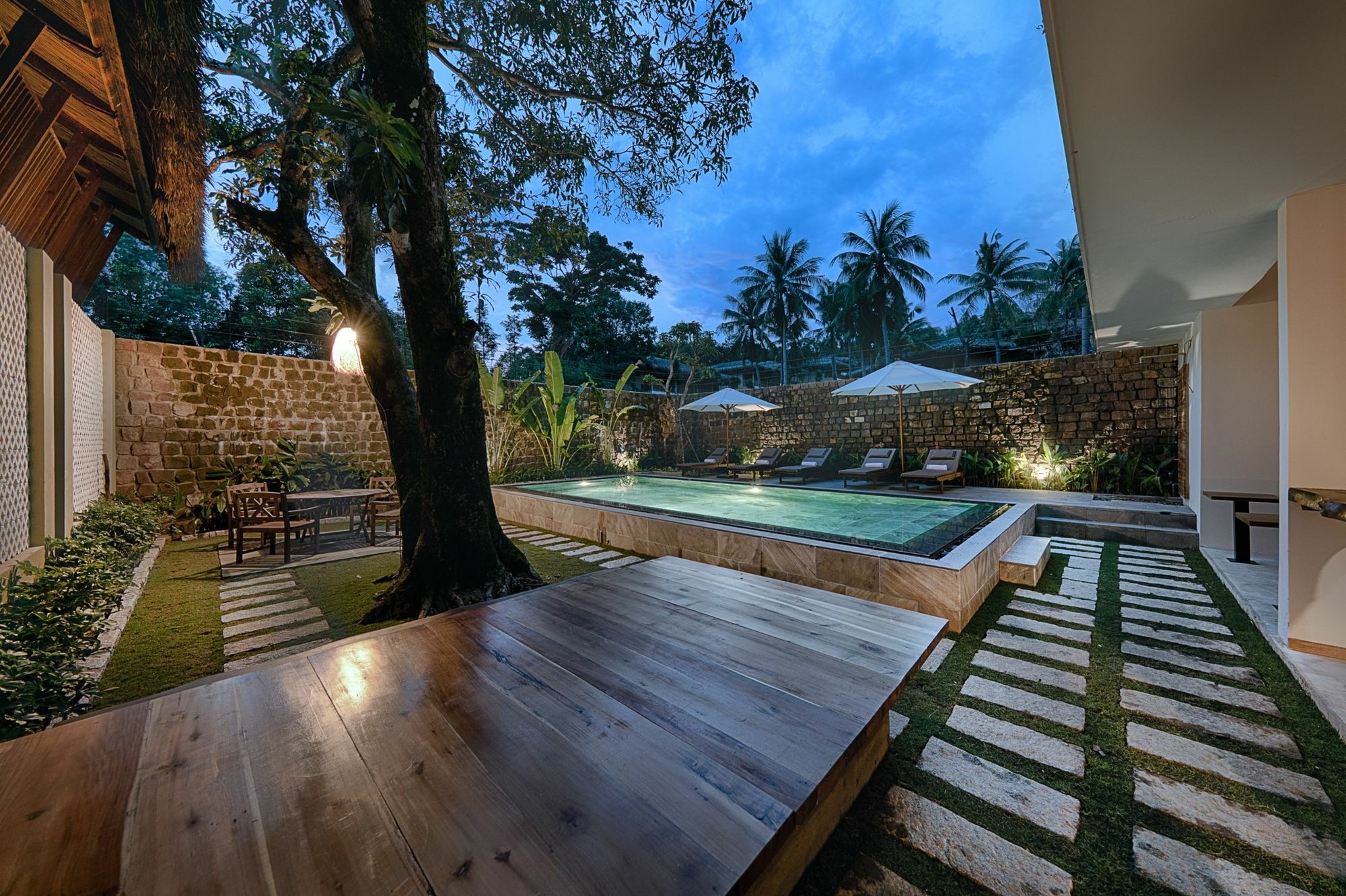 9Station Hostel & Bar Дуонг-Донг Экстерьер фото